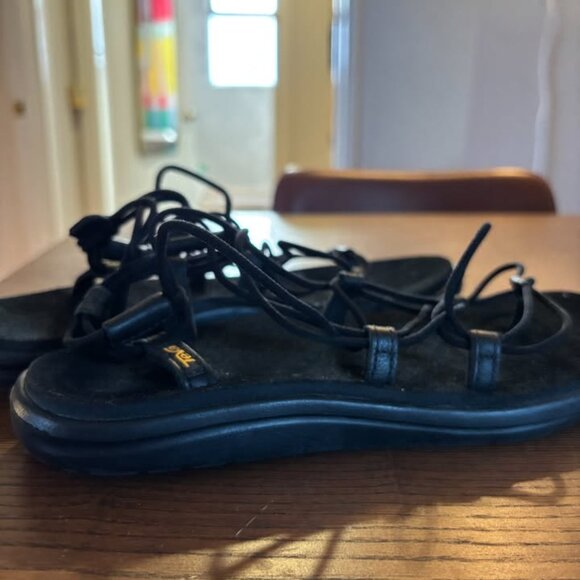 Teva Women's Voya Infinity Sandal, Black, US9 - Picture 4 of 5